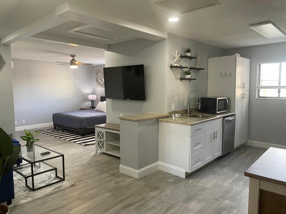 Sunny Palms Inn Lake Worth Beach Exteriör bild
